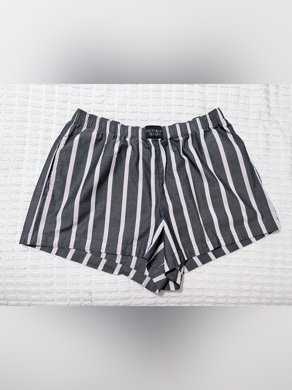 VICTORIA’S SECRET Striped Cotton Boxer Shorts M